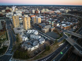 Fototapeta na wymiar Aerial of the cityscape of Trenton with its residential buildings and highways in New Jersey