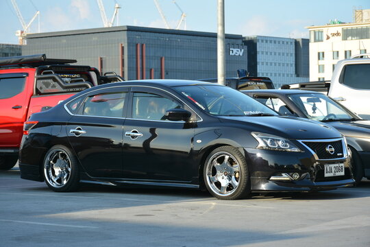 Nissan sentra at Nissan Elites summer meet in Paranaque, Philippines