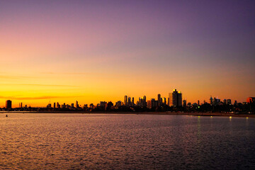 Fototapeta premium Sunset over the city - skyline of Melbourne