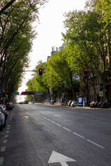 Calle de Ríos Rosas Madrid semáforos rojo