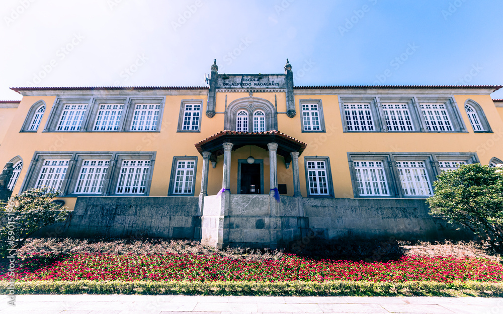 Canvas Prints building in the city