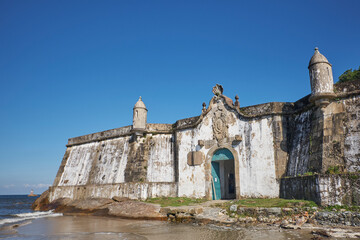Fototapeta na wymiar Old fortress on Ilha do Mel, Parana, Brazil.