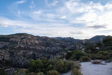 Fototapeta na wymiar Mountaintop view of Arizona landscape
