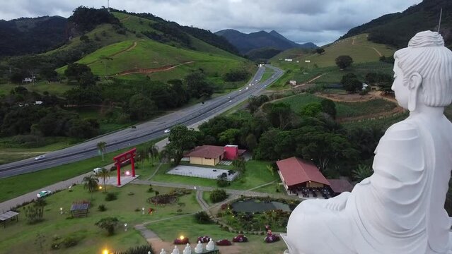 Templo Budista Budismo Est&aacute;tua Buda Mosteiro Zen Ibira&ccedil;u Esp&iacute;rito Santo Ponto Tur&iacute;stico Religi&atilde;o Turismo Viagem Estrada Br101 Brasil BR 101 Espirito Estatua Jardim da Paz Vargem Grande