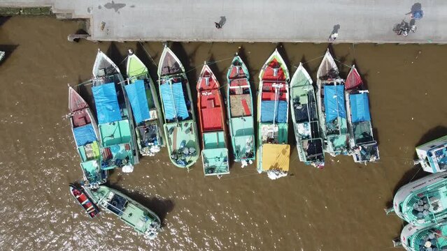 Paisagem Cidade Beira Rio Bel&eacute;m Par&aacute; Ver o Peso Mercado Peixe Pescador Pesca Municipal Centro Feira Livre Artesanato A&eacute;reo Drone &Aacute;gua Amaz&ocirc;nia Amazonas Belem Para Pr&eacute;dios Cultura Ver-o-Peso Barcos