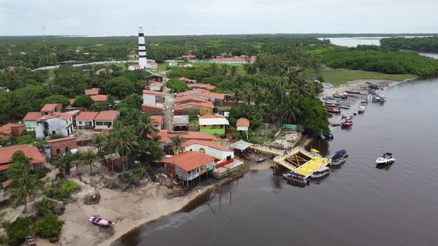 Mandacaru Barra Rio Pregui&ccedil;as Cabur&eacute; Barreirinhas Maranh&atilde;o Len&ccedil;&oacute;is Maranhenses Farol Paisagem Barco Comunidade Vilarejo Abandonado Ru&iacute;nas Marinha Brasil Turismo Tur&iacute;stico A&eacute;reo Drone Natureza