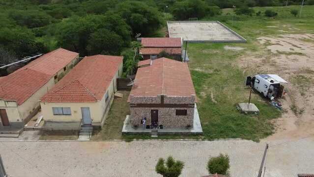 Filme Bacurau Povoado Barra Parelhas Vila Vilarejo Fazenda Cidade Pequena Rural Rio Grande do Norte Sert&atilde;o Agreste Nordeste Nordestino Paisagem A&eacute;rea Drone
