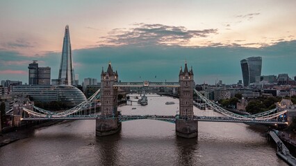 Naklejka premium Tower Bridge over river Thames at sunset