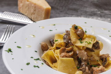 tagliatelle with mushrooms