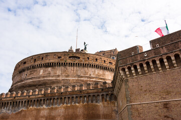 Rom, Italien, Apr. 2023 Die Engelsburg ursprünglich als Mausoleum für Kaiser Hadran erbaut,...