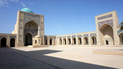 Fototapeta na wymiar Large architectural ensemble in Bukhara