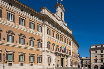 Fototapeta na wymiar Rom, Italien, Apr. 2023 Piazza di Montecitorio mit dem Palazzo Montecitorio dem Sitz des Italienischen Parlamentes