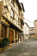 Billom est une cité médiévale dans le département du Puy-de-Dôme, dans la région Auvergne-Rhône-Alpes