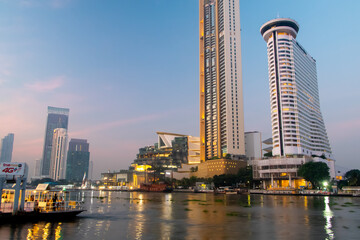 Obraz na płótnie Canvas Early morning riverview of Chao Phraya river in Bangkok, Thailand