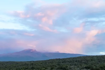 Papier Peint photo Kilimandjaro Mount Kilimanjaro with dramatic sunset in pink and purple sky