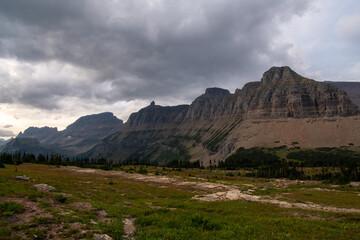 Fototapeta premium Mountain view on a cloudy day