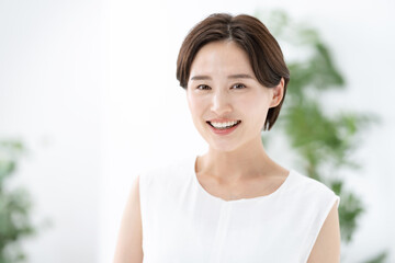 女性・笑顔