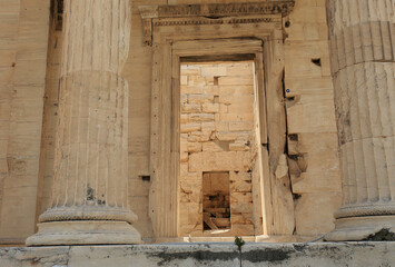 The Propylaia - the monumental ceremonial gateway to the Acropolis of Athens. - obrazy, fototapety, plakaty