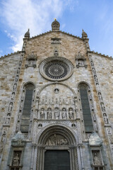 Fototapeta na wymiar Como in Italy, the Santa Maria Assunta cathedral in the historic center 