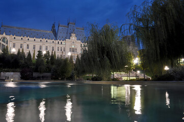 Fototapeta na wymiar The Palace of Culture at night. Iasi, Romania