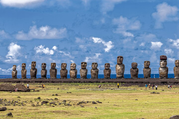 Rapa Nui – mysterious stone figures on Easter Island.