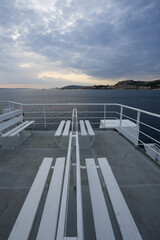 F&auml;hrfahrt bei Sonnenuntergang bei Maddalena auf Sardinien