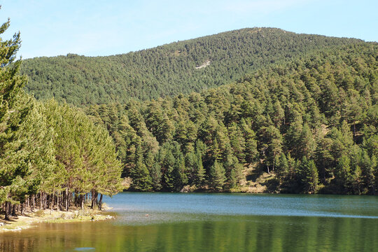 el tejo reservoir in el espinar