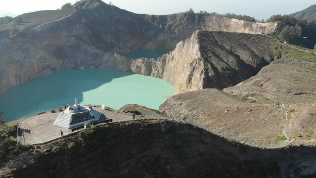 One Day Exploration at Kelimutu National Park 