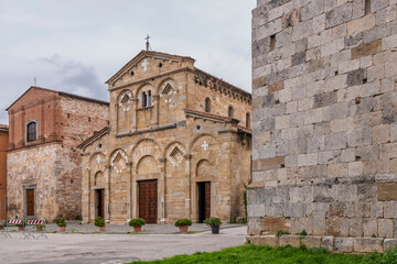 Fototapeta premium Pieve di San Giovanni and Santa Maria Assunta church, Cascina, Pisa, Italy 