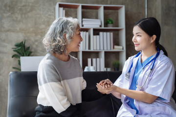 Fototapeta premium portrait of female doctor she is encouragement while recommending medications at the clinic..