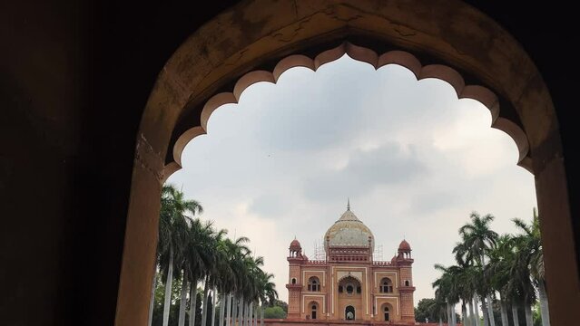 Safdarjung Tomb is located in New Delhi, India