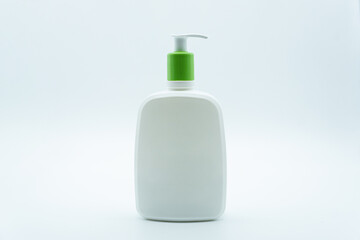 Obraz na płótnie Canvas White empty beauty cosmetic container concept