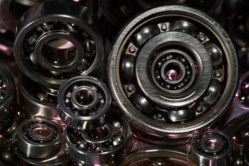 Ball bearing. Motor oil. Lubricating oil.