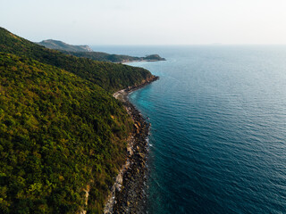 Koh Larn, a beautiful island near Bangkok, is in Pattaya City. Chonburi is a small island with clear blue and emerald green water, both Thai and foreign tourists come here. There are many facilities.
