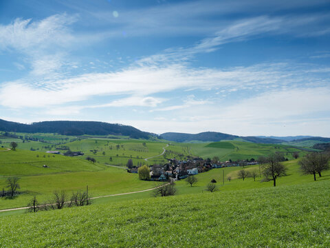 Gemeinde Olsberg, H&uuml;gellandschaft des Aargauer im westlichsten Teil des Fricktales