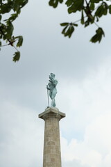 Fototapeta na wymiar statue in the fortress in Belgrade 