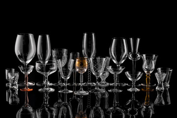 The world of glasses for wine, champagne and all kinds of spirits.