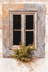Fototapeta na wymiar Old vintage window in Portugal