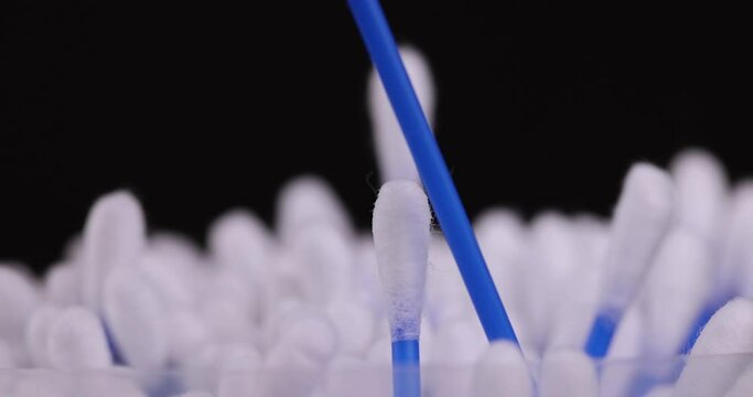 new hygienic cotton swabs using natural cotton, small white cotton on sticks that are used for personal hygiene