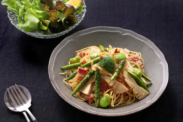 春野菜の和風パスタ　国産アスパラベーコンパスタ　たけのこパスタ　