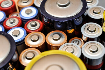 diverse Batterien
