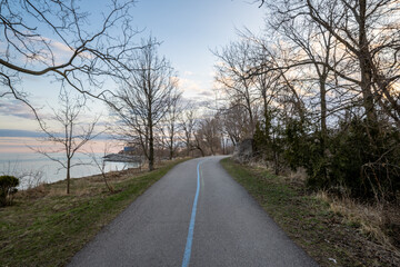 Fototapeta premium Pickering Ontario Unionville, a stunning destination in Canada. With its picturesque lakeshore and beaches, this area offers the perfect backdrop for nature photography 