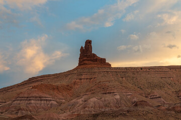 Fototapeta na wymiar Arizona's Kayenta-Monument Valley Scenic Road through the Navajo reservation. The Owl Rock is a sandstone summit located south of Monument Valley, in northeast Arizona.