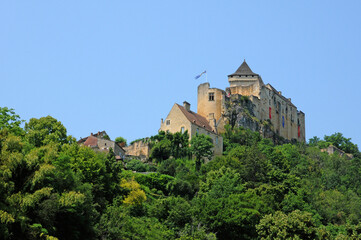 Fototapeta na wymiar picturesque castle of Castelnaud in Dordogne
