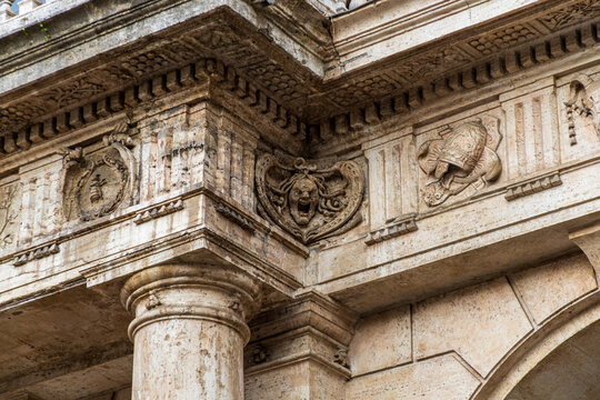 Detail on Antico Palazzo Bernini
