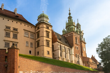 Fototapeta na wymiar The Wawel Cathedral in Krakow, Poland