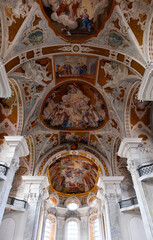 Innenansicht Evangelische Stadtkirche in Ellwangen (Jagst), Baden-Württemberg