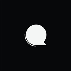 q initial design abstract icon logo