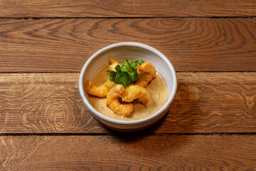 Tempura shrimp with cheese sauce