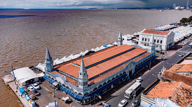 Paisagem Cidade Amaz&ocirc;nia Beira Rio Bel&eacute;m Par&aacute; Ver o Peso Mercado Peixe Pescador Pesca Municipal Centro Feira Livre Artesanato A&eacute;reo Drone &Aacute;gua Amazonas Belem Para Pr&eacute;dios Cultura Ver-o-Peso Barcos